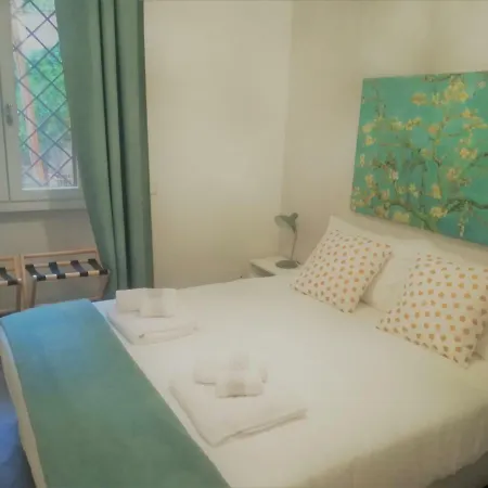 Amalia House - Casa Vacanza * Rome